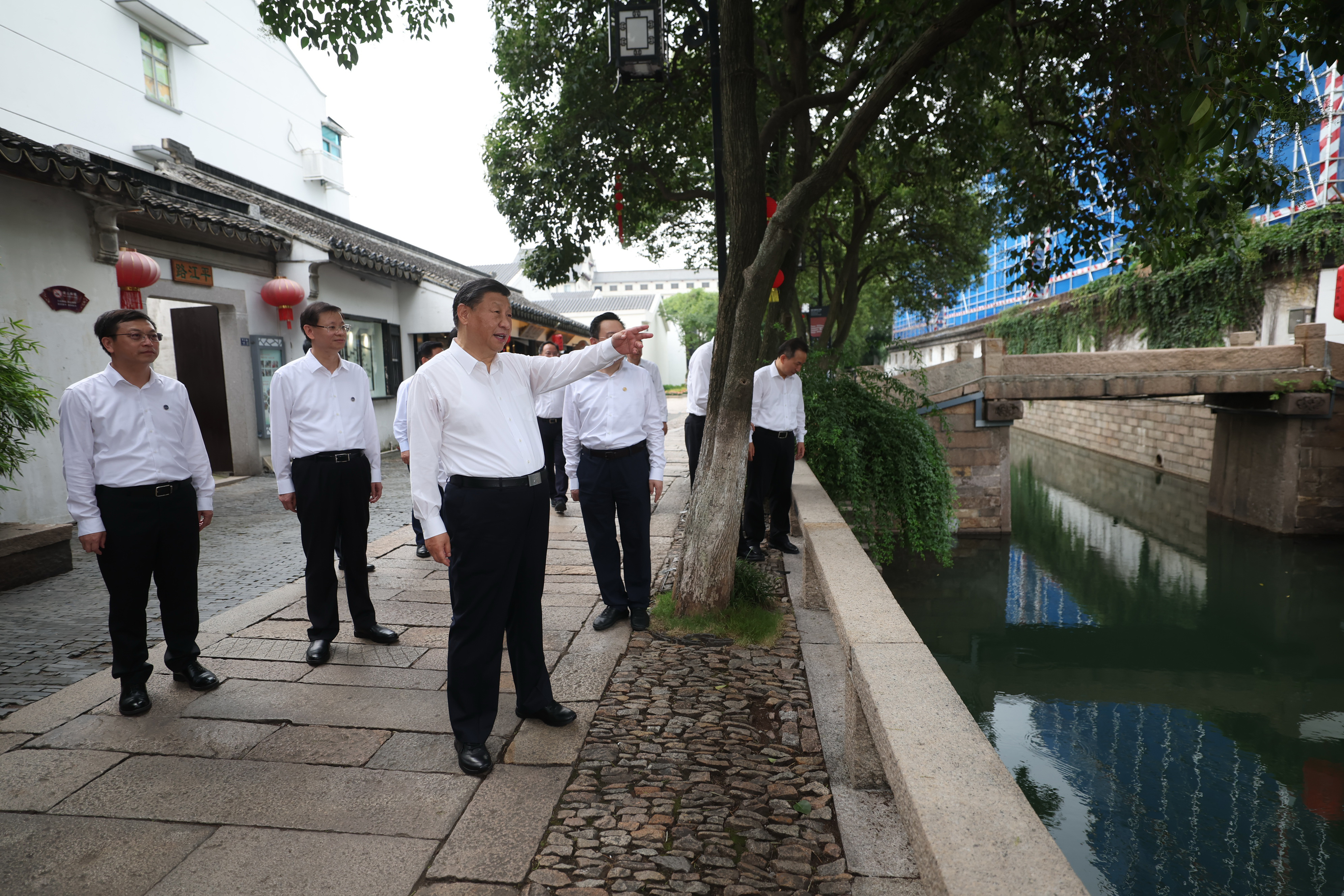 2023年7月6日，習近平在蘇州平江歷史文化街區考察。